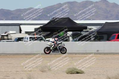 media/Oct-05-2025-CVMA (Sun) [[beeef4f201]]/Race 10-Formula Lightweight Twins Shootout/